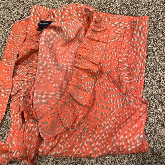 Banana Republic Coral Shell with Ruffle and Tie - Picture 4 of 4
